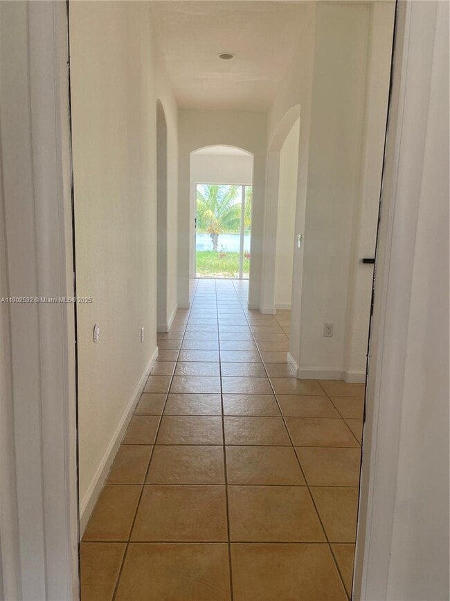 1522 SE 16th Ave in Homestead, FL - Building Photo - Building Photo