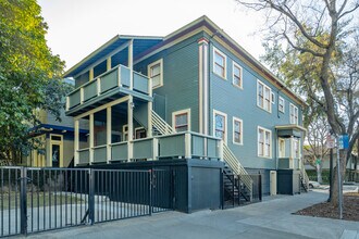 601 10th St in Sacramento, CA - Foto de edificio - Building Photo