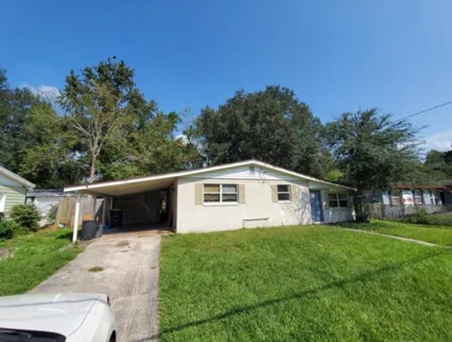 property at 7559 Proxima Rd