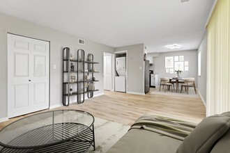 Hills Apartments in Indianapolis, IN - Building Photo - Building Photo
