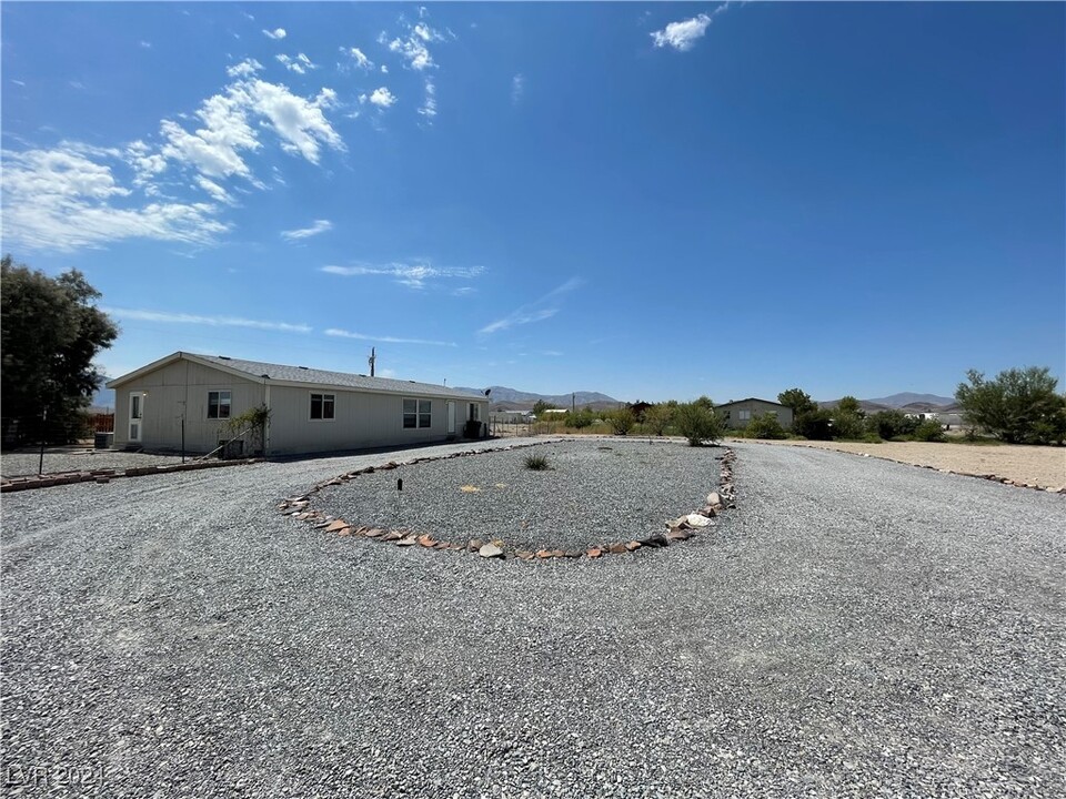 4301 Retread Rd in Pahrump, NV - Foto de edificio