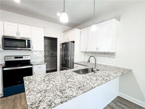 6320 Pine St in Lula, GA - Building Photo - Building Photo