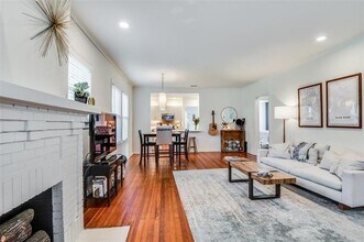 816 Cristler Ave in Dallas, TX - Building Photo - Building Photo