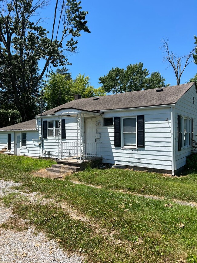 property at 510 W 5th St