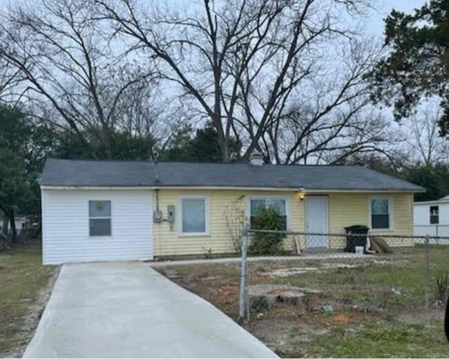 property at 405 North Ave
