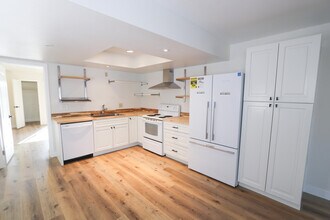 9647 Spyglass Ave in Desert Hot Springs, CA - Building Photo - Building Photo