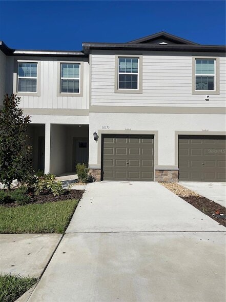 10175 Trumpet Honeysuckle Wy in San Antonio, FL - Building Photo