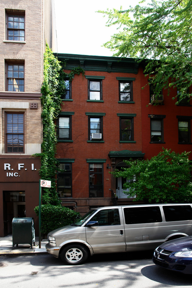 141 W 15th St in New York, NY - Foto de edificio - Building Photo