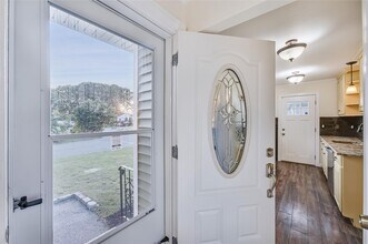 22 S Haven Dr in East Northport, NY - Building Photo - Building Photo