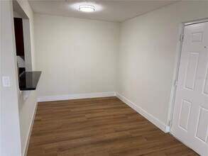 2013 Dixie Belle Dr in Orlando, FL - Building Photo - Building Photo