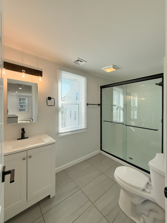 39 Schofield St, Unit 2 in Providence, RI - Building Photo - Building Photo