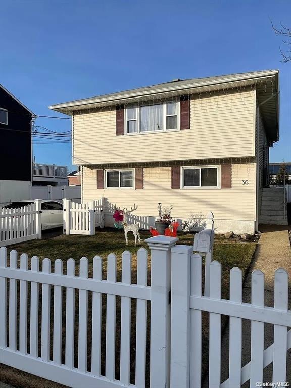 property at 36 Radcliffe Rd