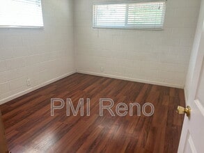 2075 Patton Dr in Reno, NV - Building Photo - Building Photo
