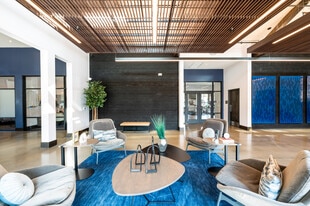 Pullman Pointe in Fishers, IN - Building Photo