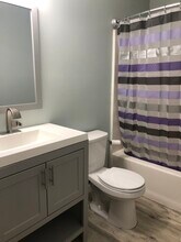 904 Cedar Run Ct NW in Walker, MI - Building Photo - Building Photo