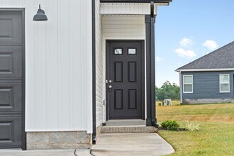 2091 Ireland Wy in Clarksville, TN - Building Photo - Building Photo
