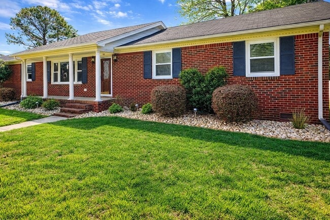 property at 305 Woodbridge Dr