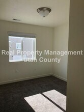 8187 Broken Spoke Ln in Eagle Mountain, UT - Building Photo - Building Photo