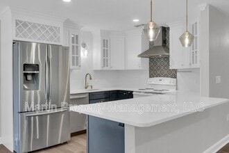75 Page Rd in Bedford, MA - Building Photo - Building Photo