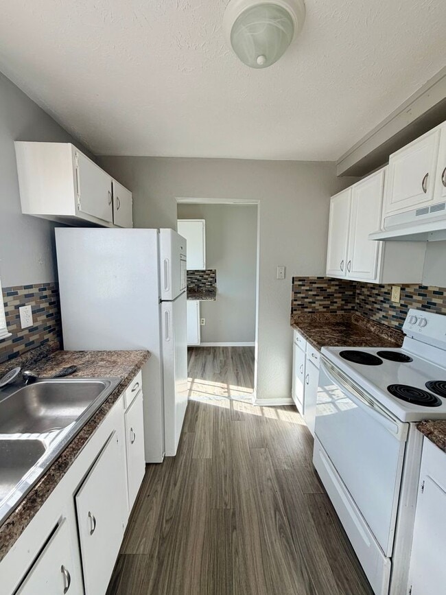 property at 2472 Woodhill Dr