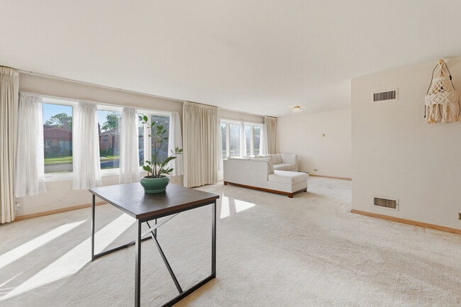 9020 S Constance Ave in Chicago, IL - Building Photo - Building Photo
