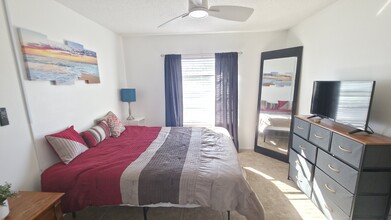 414 Banana Cay Dr in South Daytona, FL - Building Photo - Building Photo