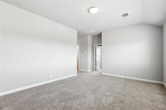 925 Ridgehurst Dr in Godley, TX - Foto de edificio - Building Photo