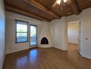 1405 Vegas Verdes Dr in Santa Fe, NM - Building Photo - Building Photo