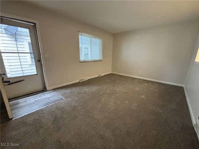 975 Berwin St in Akron, OH - Building Photo - Building Photo