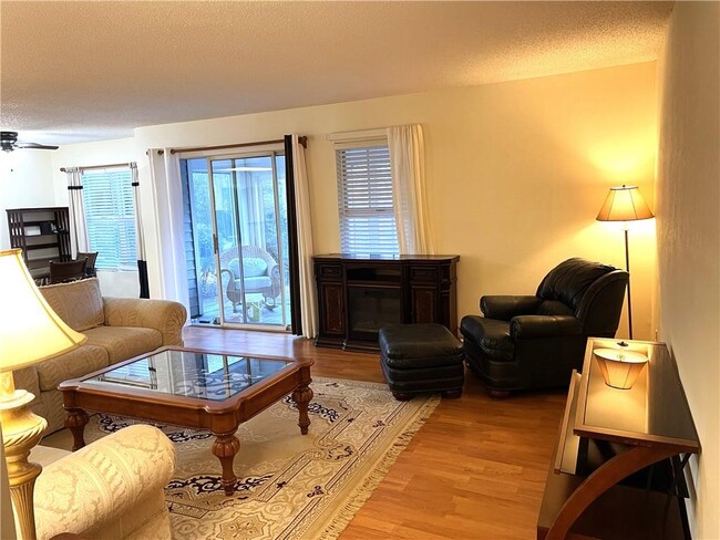 3083 Westwood Way in Alpharetta, GA - Building Photo - Building Photo