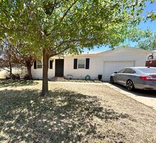 5315 23rd St in Lubbock, TX - Building Photo