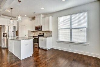 2240 Mulsanne Dr in Lithonia, GA - Building Photo - Building Photo