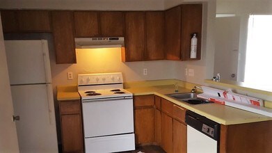 11909 Alpheus Ave-Unit -D in Austin, TX - Building Photo - Building Photo