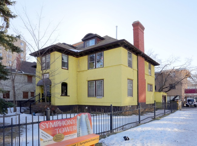 Tyrone Heritage Residences