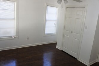 506 Scott St in Baytown, TX - Building Photo - Building Photo