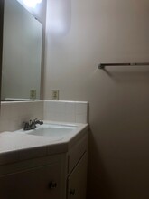 1115 Pioneer Ave in Turlock, CA - Building Photo - Building Photo