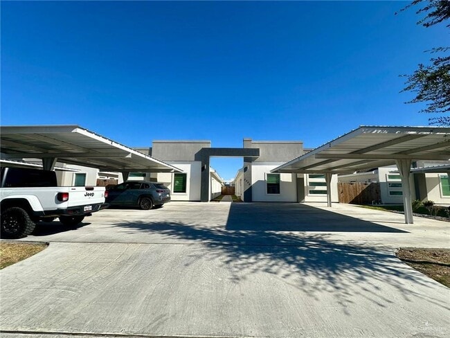 property at 3309 S Colt Ln
