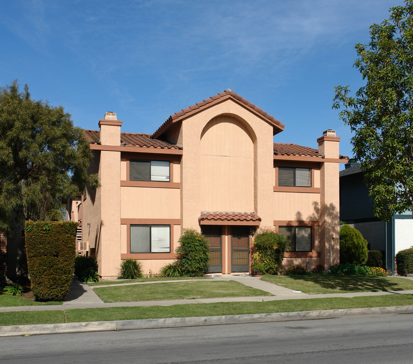 4021-4029 Farquhar Ave in Los Alamitos, CA - Foto de edificio