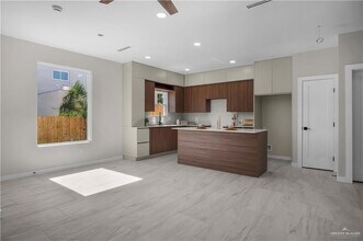 2204 Corales St in Mission, TX - Building Photo - Building Photo