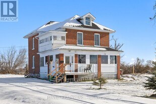 1804 Sturgeon Rd in Kawartha Lakes, ON - Building Photo