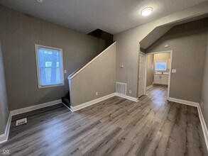 1221 Union St in Indianapolis, IN - Building Photo - Building Photo