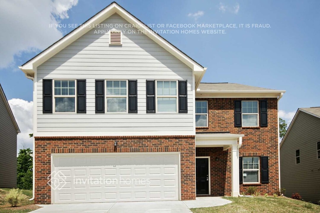 788 Rockingham Dr in Lithia Springs, GA - Building Photo