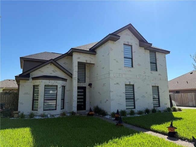 35 Wisteria Dr in Mission, TX - Building Photo - Building Photo