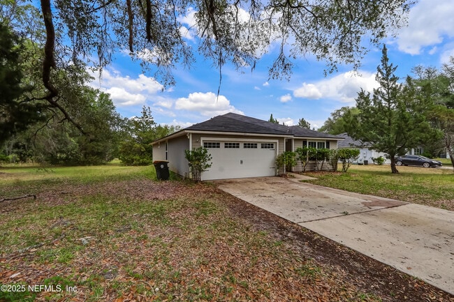 8151 Lanette St in Jacksonville, FL - Building Photo - Building Photo