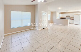 8719 N Brooks St in Tampa, FL - Building Photo - Building Photo