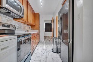 1550 Rycroft St in Honolulu, HI - Building Photo