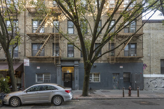 2 Bedroom 1 bath apt 107 havemeyer st. in Brooklyn, NY - Building Photo - Building Photo