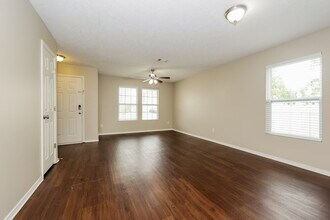 5576 Dory Dr in Nashville, TN - Building Photo - Building Photo