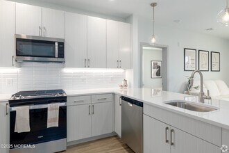 6461 US-9 N in Howell, NJ - Building Photo - Building Photo