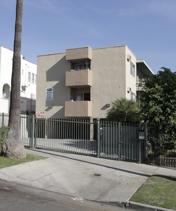 116 N Berendo St in Los Angeles, CA - Building Photo